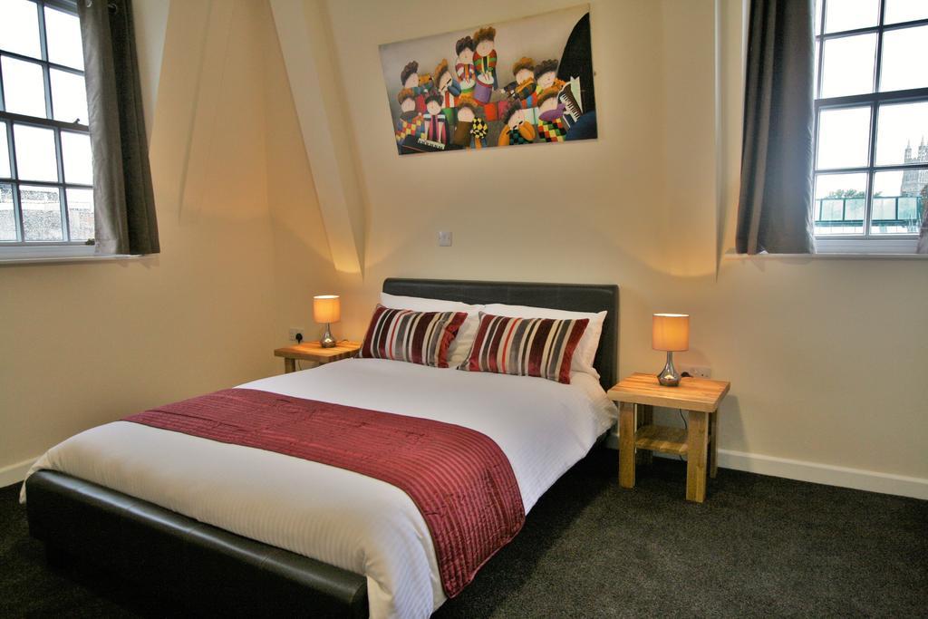 Central Hotel Gloucester By Roomsbooked Стая снимка
