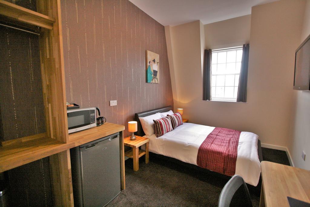 Central Hotel Gloucester By Roomsbooked Стая снимка